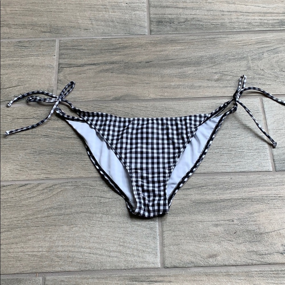 Missguided gingham bikini bottom